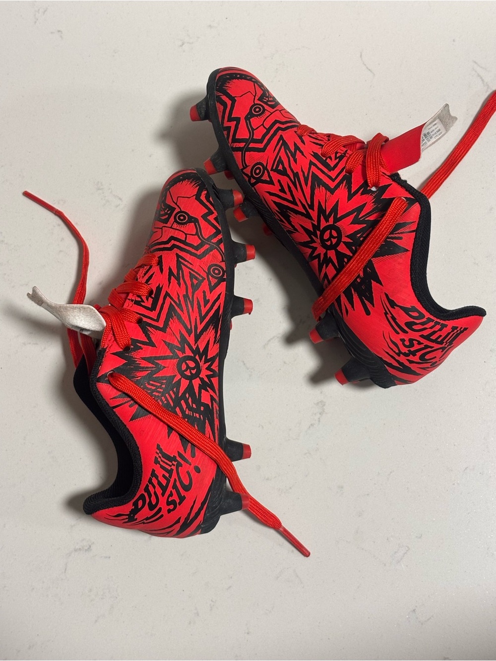 PUMA x Christian Pulisic Preschool Kids US size 10 Red/Black Soccer Cleats